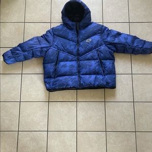 Nike puffer jacket with multiple pockets ,col-blue